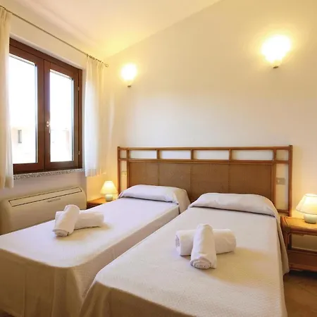 Σπίτι διακοπών 3 Bedroom Lovely In Costa Rei -ca- Monte Nai
